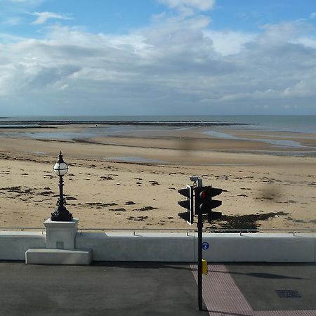 Beachview Guest House Accommodations Margate Esterno foto