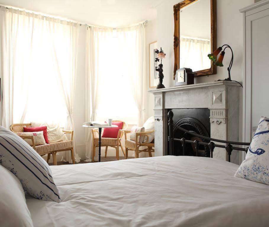 Beachview Guest House Accommodations Margate Esterno foto