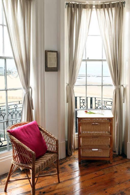 Beachview Guest House Accommodations Margate Esterno foto